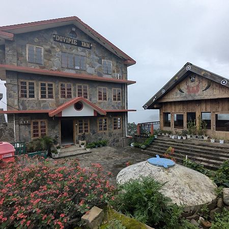 Dovipie Inn Kohima Екстериор снимка