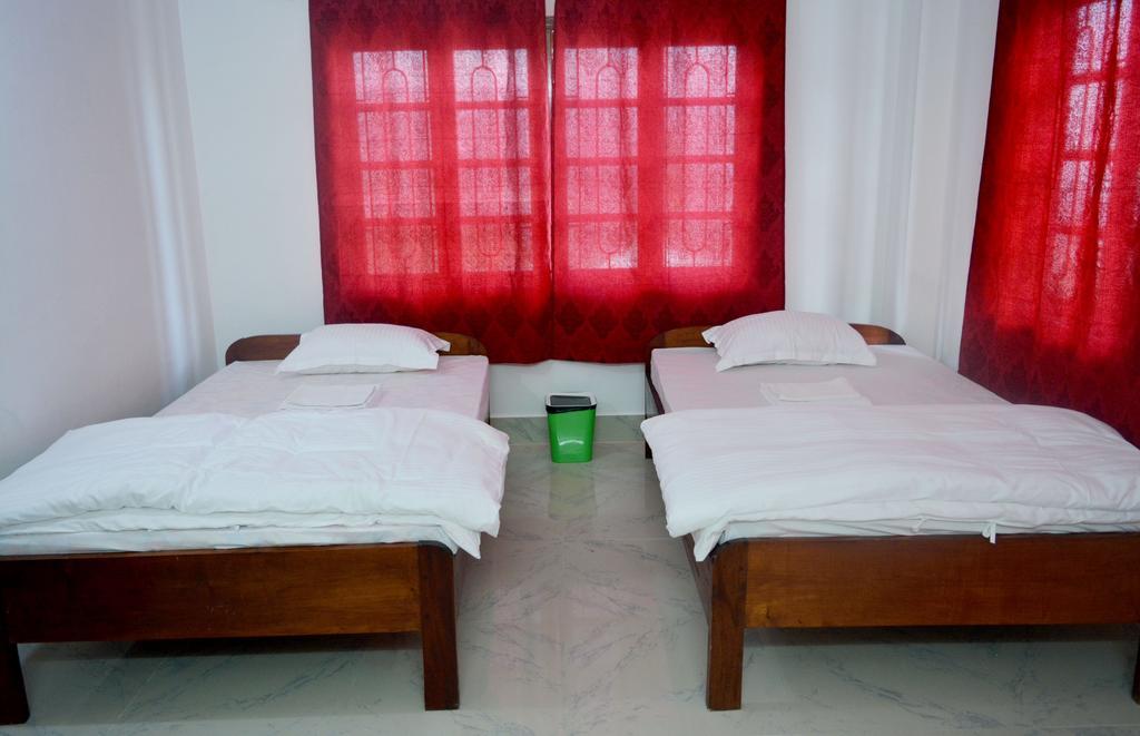 Dovipie Inn Kohima Екстериор снимка